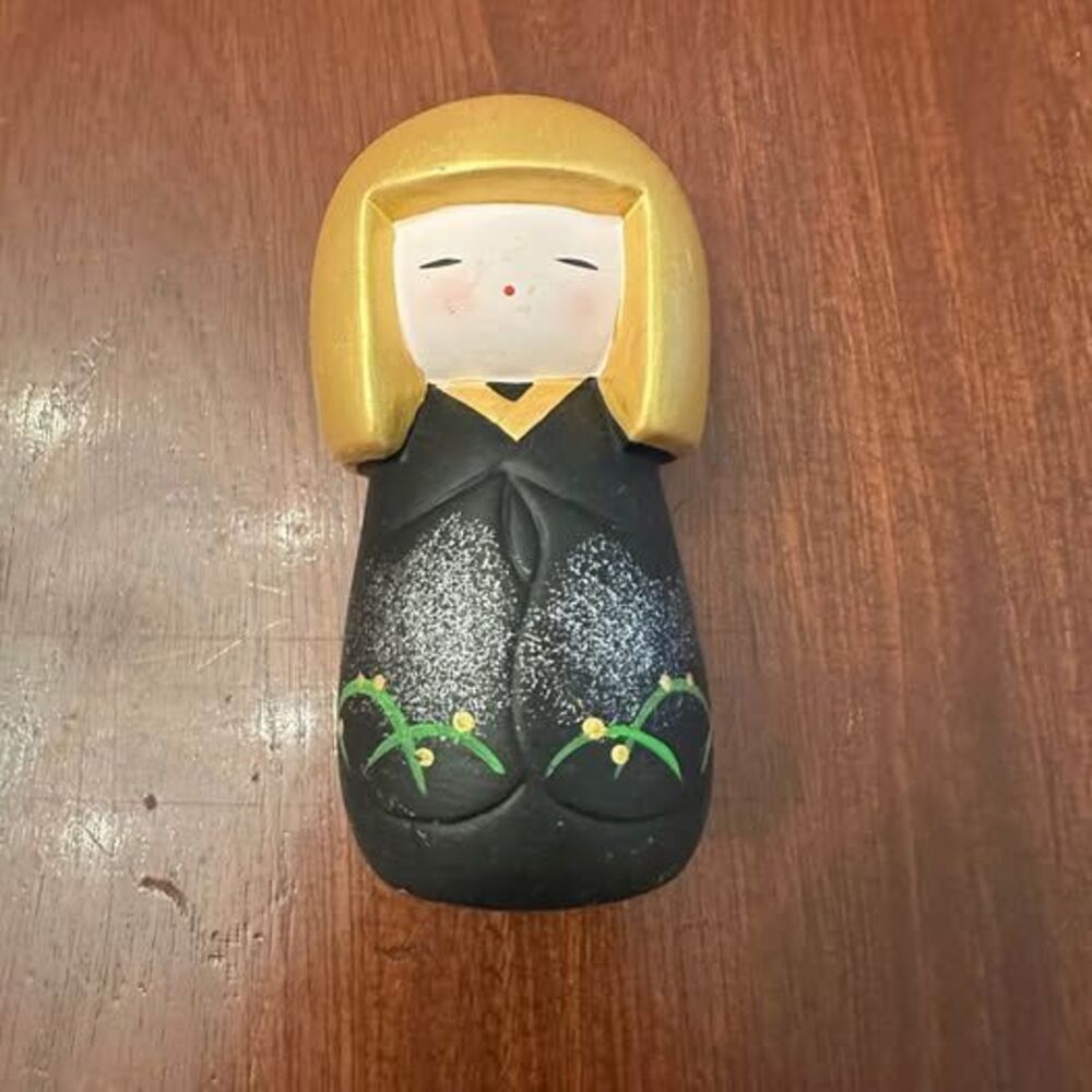 Japanese 4” Kokeshi Ceramic Kimono Doll Figurine Decor